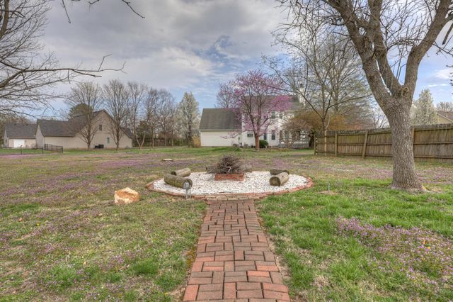 2032 Alison Street, Carthage, MO 64836