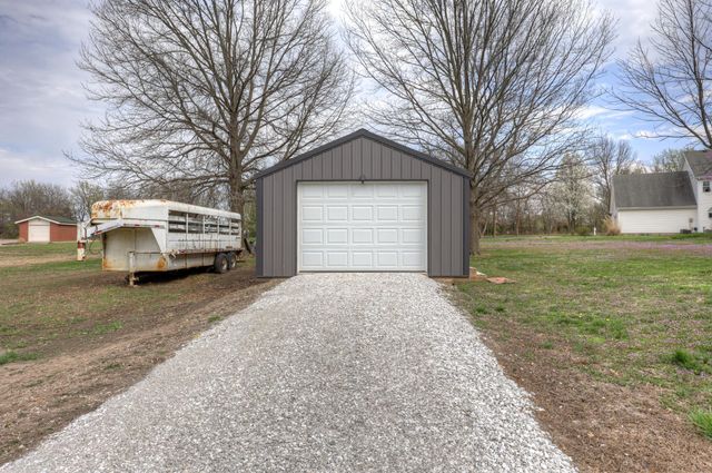 2032 Alison Street, Carthage, MO 64836