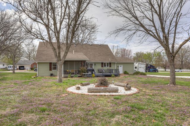 2032 Alison Street, Carthage, MO 64836