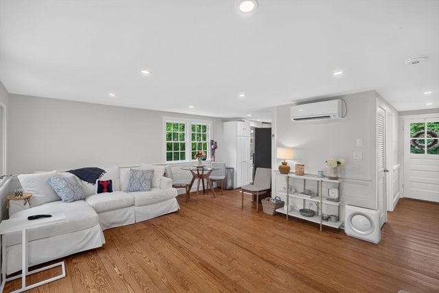 130 Spring Ln, Brewster, MA 02631