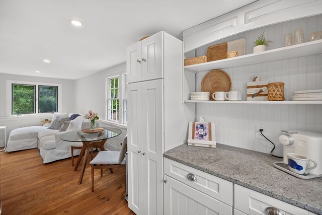 130 Spring Ln, Brewster, MA 02631
