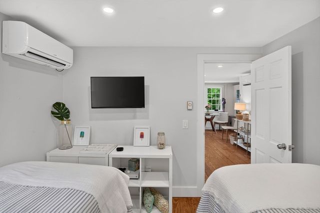130 Spring Ln, Brewster, MA 02631