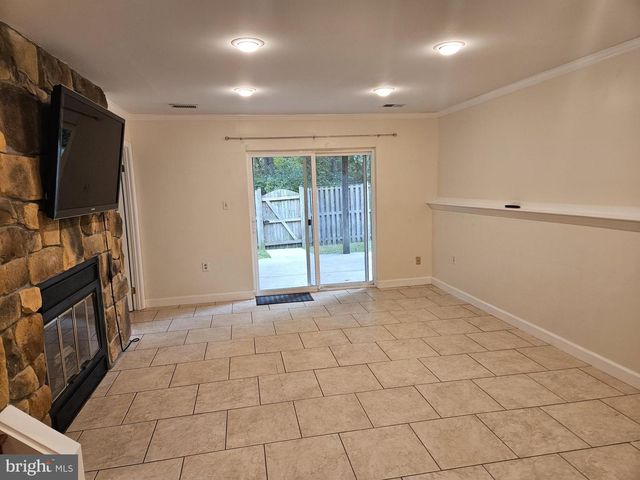 3332 PINEY RIDGE CT, Herndon, VA 20171