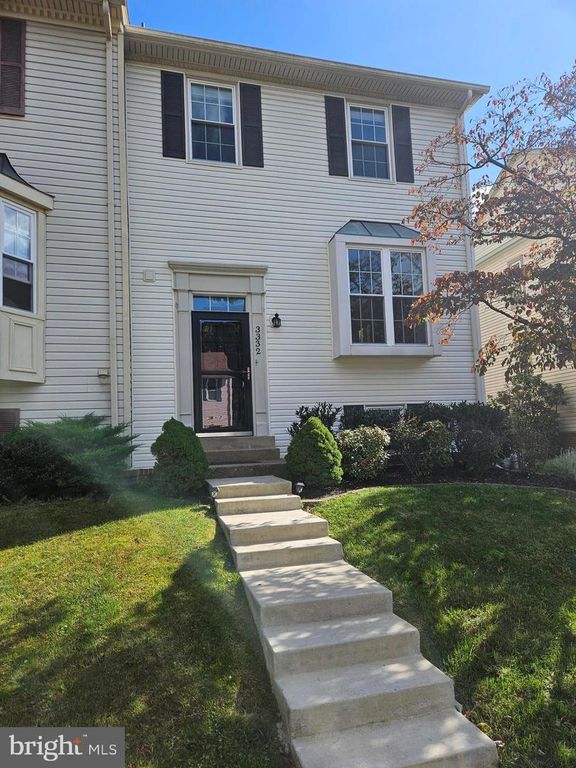 3332 PINEY RIDGE CT, Herndon, VA 20171