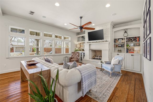 907 Cherry Street, Graham, TX 76450