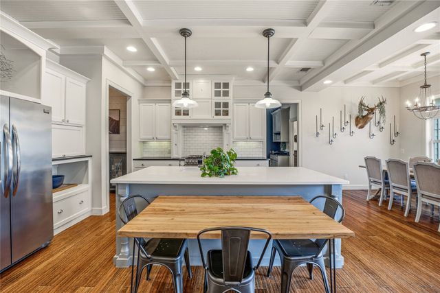 907 Cherry Street, Graham, TX 76450