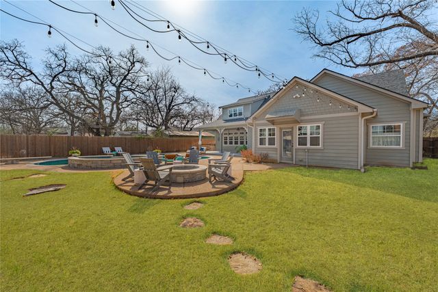 907 Cherry Street, Graham, TX 76450