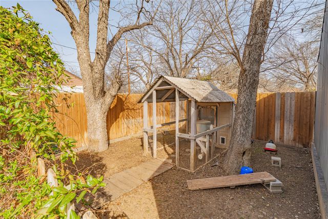 907 Cherry Street, Graham, TX 76450