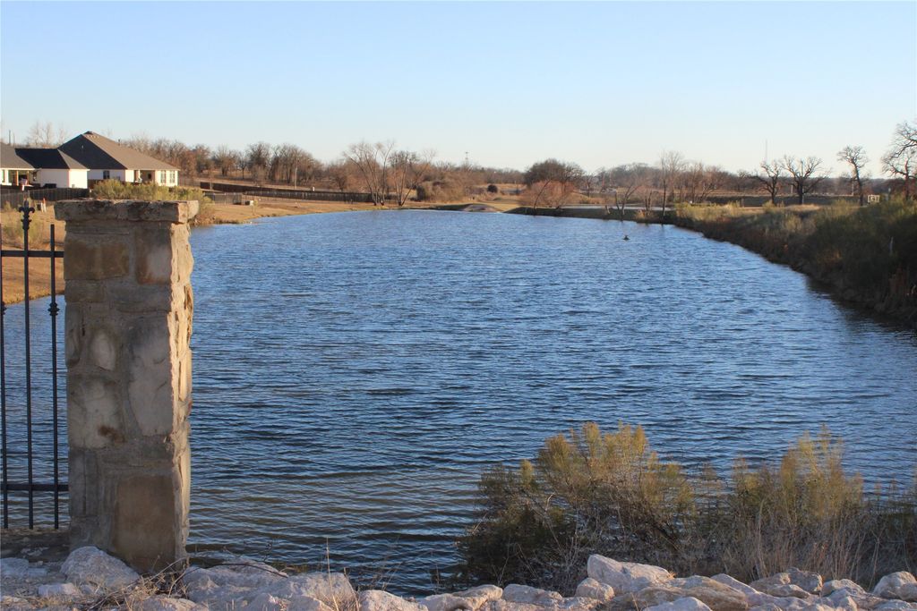 107 Spruce Drive, Boyd, TX 76023