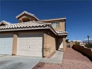8036 Celestial Avenue 101, Las Vegas, NV 89128