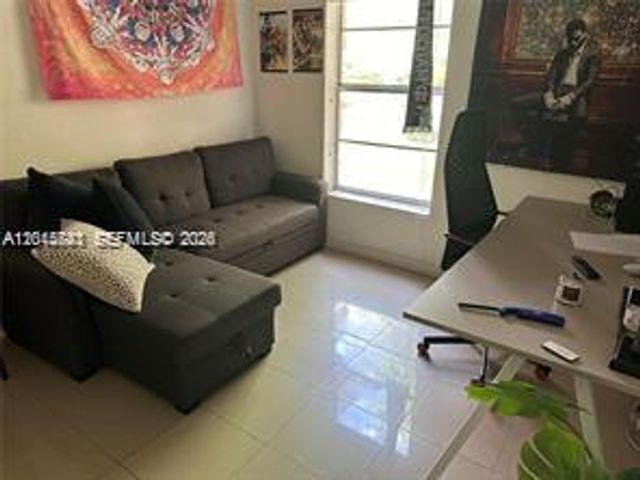 1205 Mariposa Ave 212, Coral Gables, FL 33146
