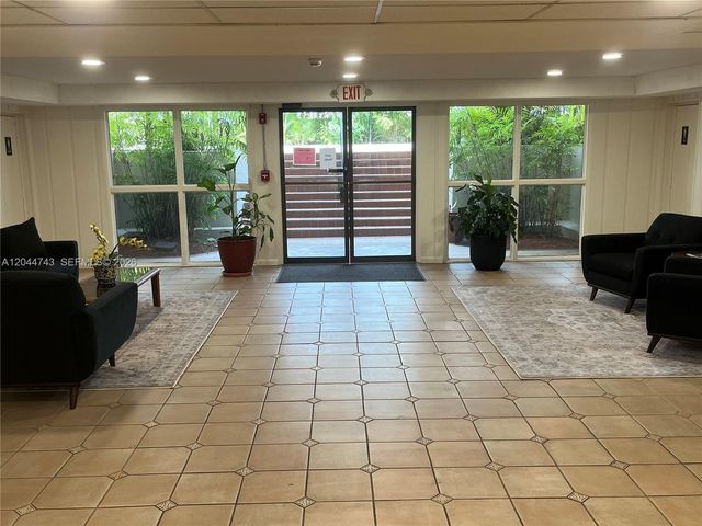 1205 Mariposa Ave 212, Coral Gables, FL 33146
