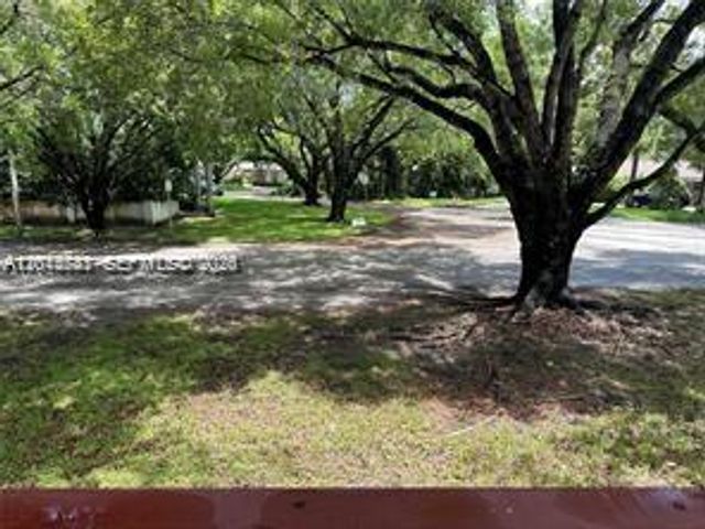 1205 Mariposa Ave 212, Coral Gables, FL 33146