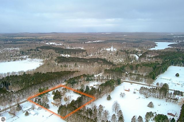 10903 N Long Lake Road, Traverse City, MI 49685