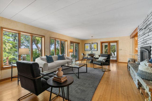168 Peninsula Road, Medicine Lake, MN 55441