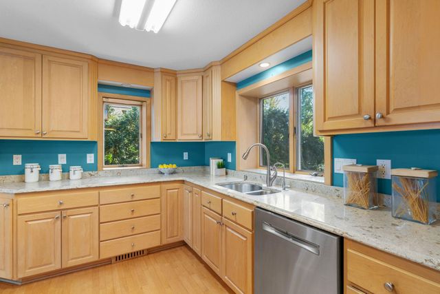 168 Peninsula Road, Medicine Lake, MN 55441