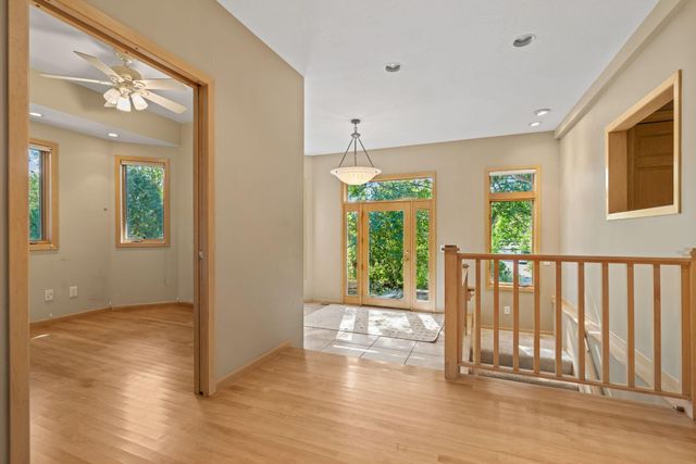168 Peninsula Road, Medicine Lake, MN 55441