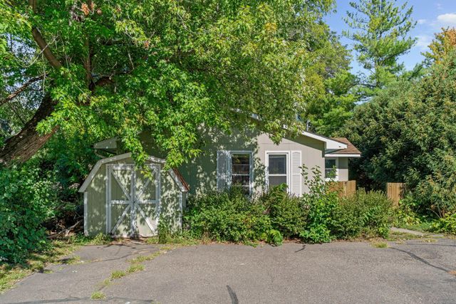 168 Peninsula Road, Medicine Lake, MN 55441