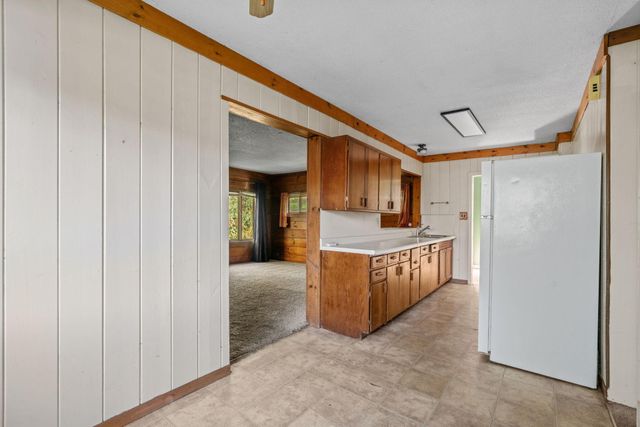 168 Peninsula Road, Medicine Lake, MN 55441