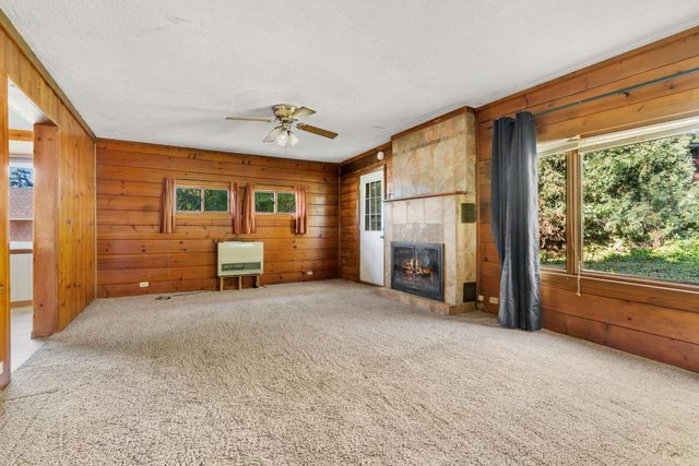 168 Peninsula Road, Medicine Lake, MN 55441