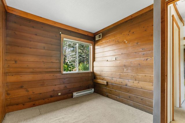 168 Peninsula Road, Medicine Lake, MN 55441