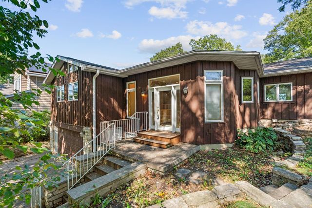 168 Peninsula Road, Medicine Lake, MN 55441