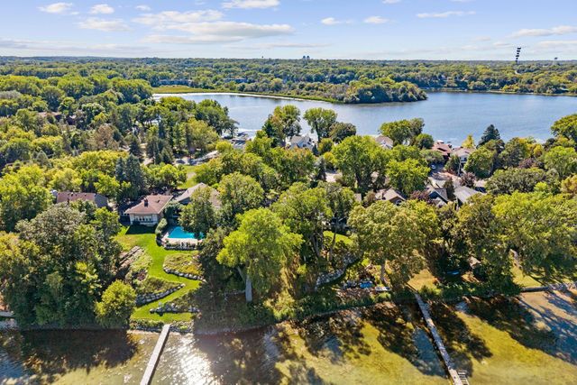 168 Peninsula Road, Medicine Lake, MN 55441