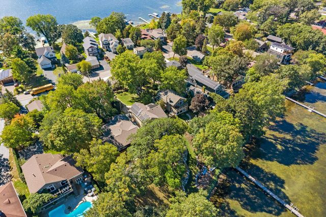 168 Peninsula Road, Medicine Lake, MN 55441