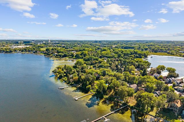 168 Peninsula Road, Medicine Lake, MN 55441