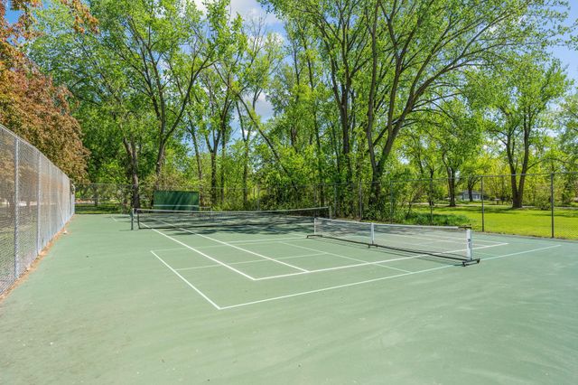 168 Peninsula Road, Medicine Lake, MN 55441