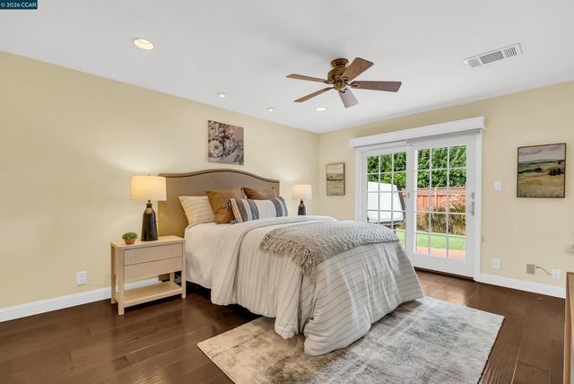 2330 Gill Port Ln, Walnut Creek, CA 94598