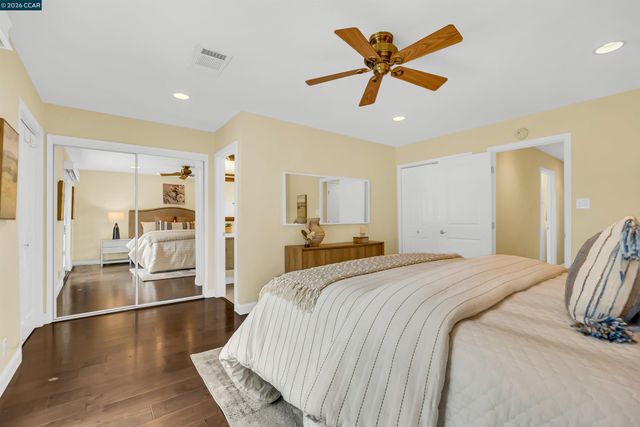 2330 Gill Port Ln, Walnut Creek, CA 94598