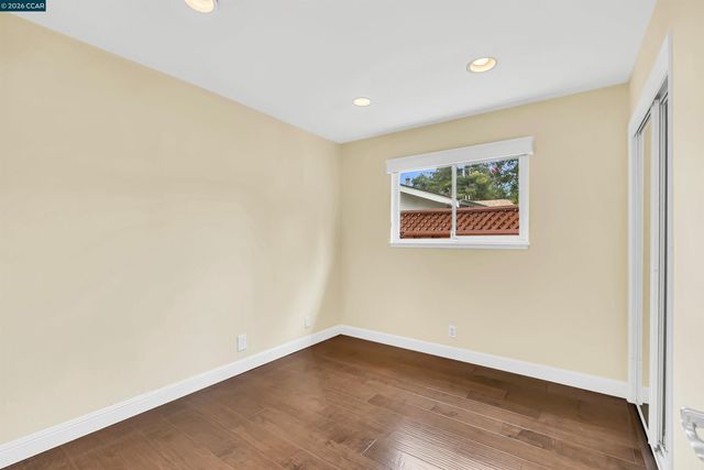 2330 Gill Port Ln, Walnut Creek, CA 94598