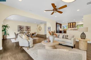 2330 Gill Port Ln, Walnut Creek, CA 94598