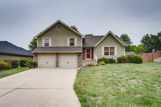 1205 SW Southgate Drive, Blue Springs, MO 64015