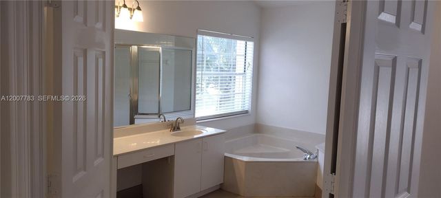 659 Verona Pl 659, Weston, FL 33326