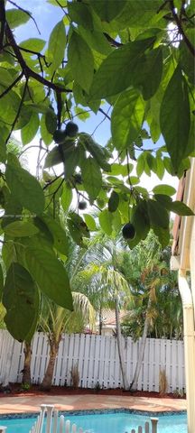 659 Verona Pl 659, Weston, FL 33326