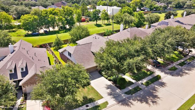 714 Coggins Point Way, Sugar Land, TX 77479