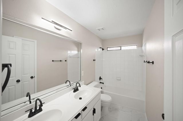 714 Coggins Point Way, Sugar Land, TX 77479