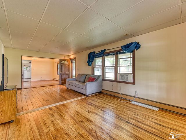 1660 W Sterns Road, Bedford Twp, MI 48182