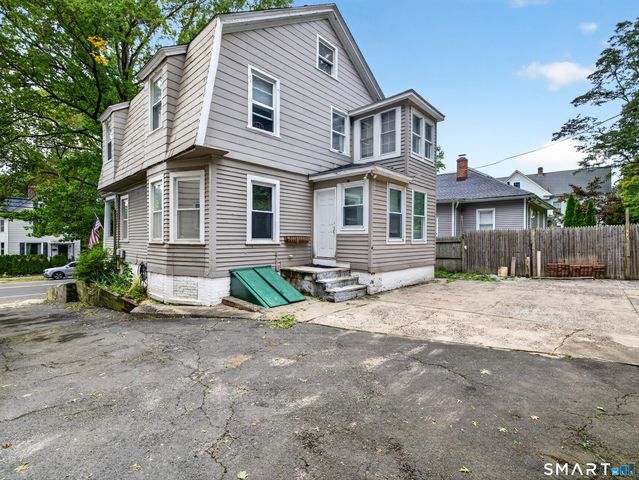 977 Townsend Avenue, New Haven, CT 06512
