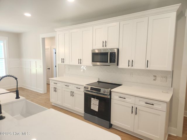 516 Leatherwood Drive NW, Calabash, NC 28467