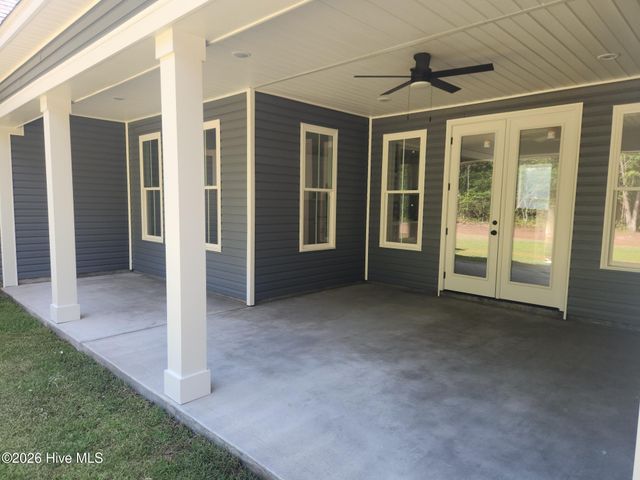 516 Leatherwood Drive NW, Calabash, NC 28467