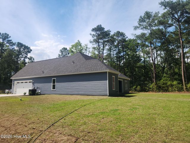 516 Leatherwood Drive NW, Calabash, NC 28467