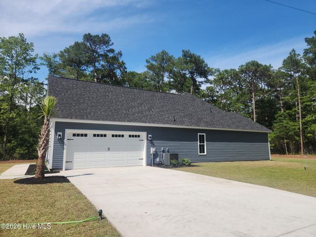 516 Leatherwood Drive NW, Calabash, NC 28467