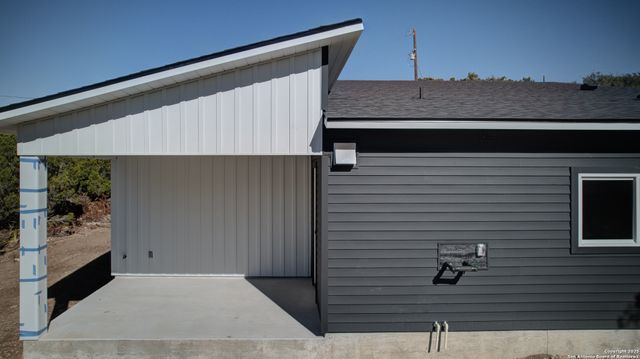 252 LEXINGTON PASS, Canyon Lake, TX 78133