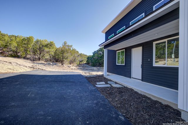 252 LEXINGTON PASS, Canyon Lake, TX 78133