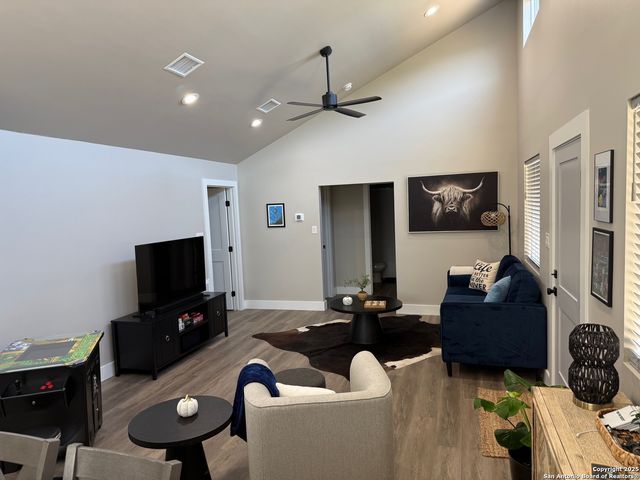 252 LEXINGTON PASS, Canyon Lake, TX 78133