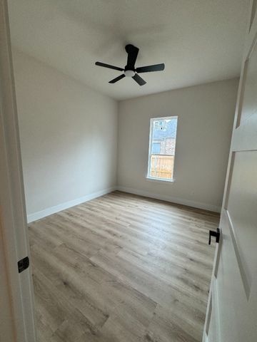 808 N Avenue E, Springtown, TX 76082