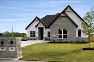 808 N Avenue E, Springtown, TX 76082